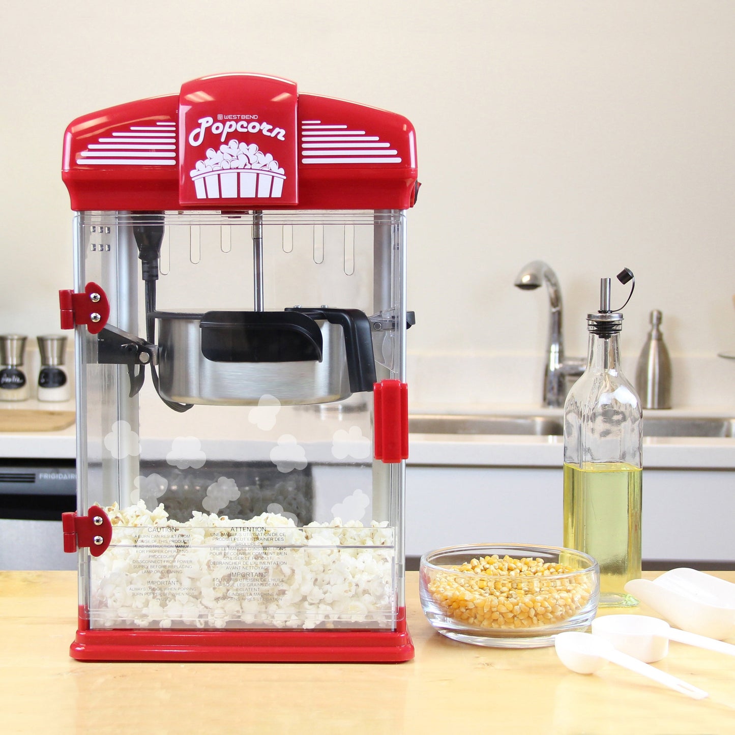 West Bend Theater Crazy Stirring Oil Popcorn Maker, 4 Qt. Kapazität