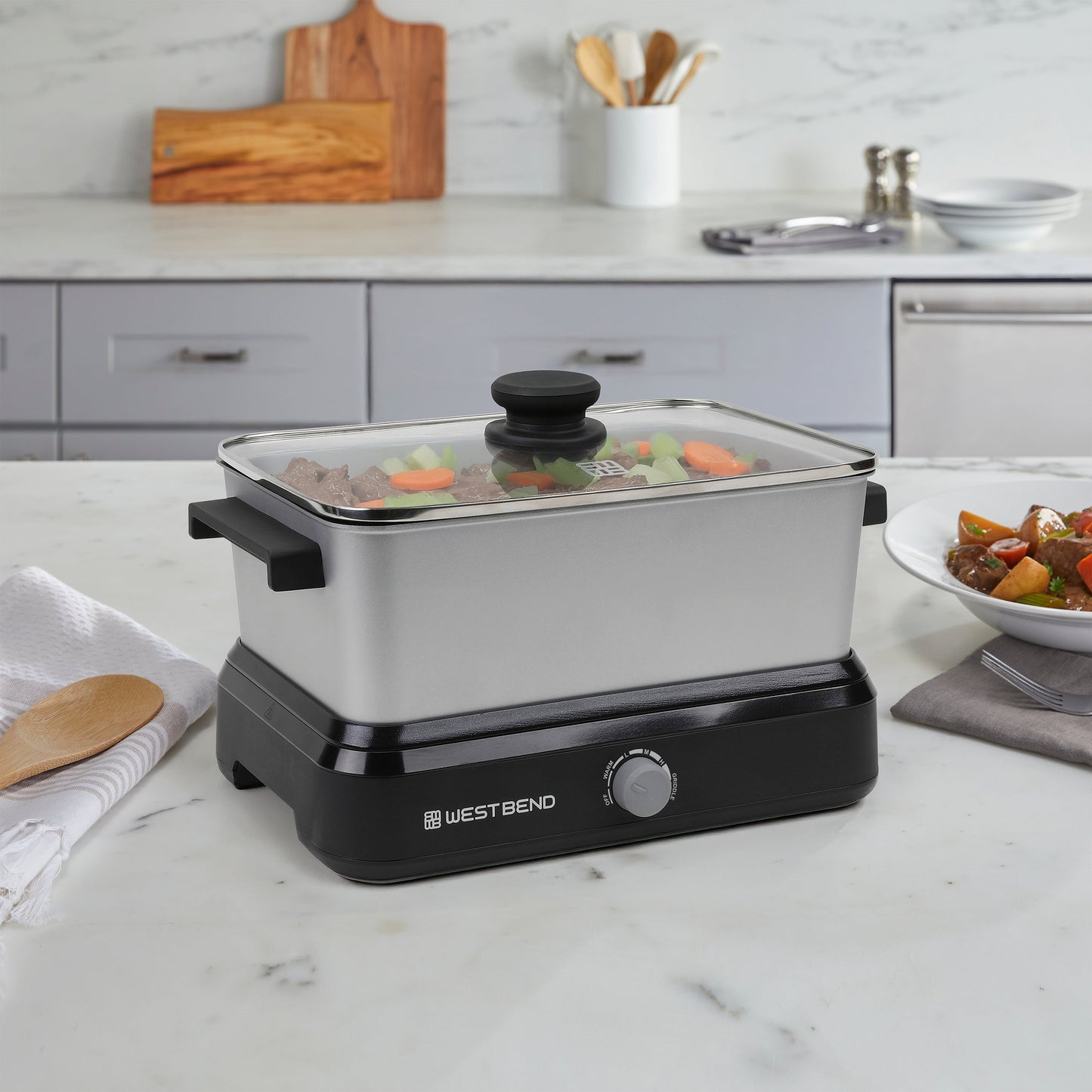West Bend Versatility Cooker, 5 Qt. Kapazität