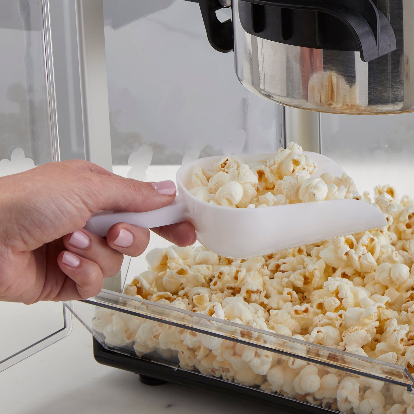 West Bend Theater Crazy 4 Qt. Popcorn Maschine mit Taschen